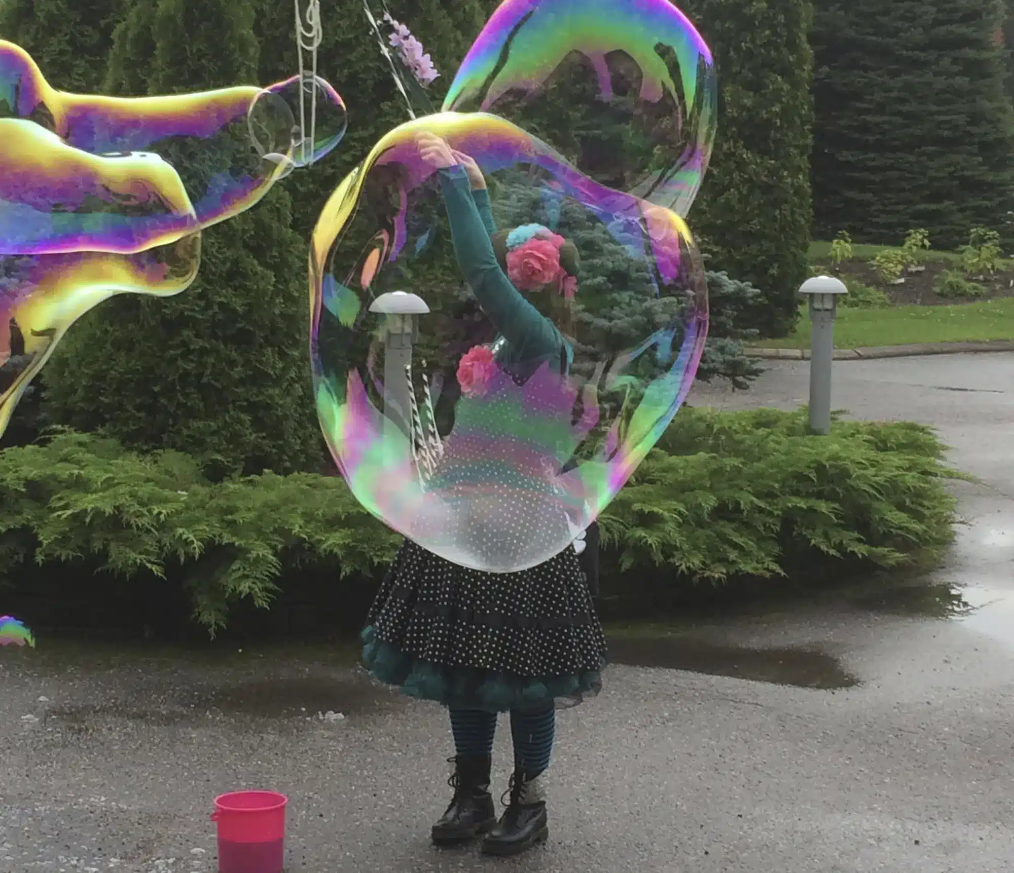 Kuplat hurmasivat Saga Kaskenpuistossa