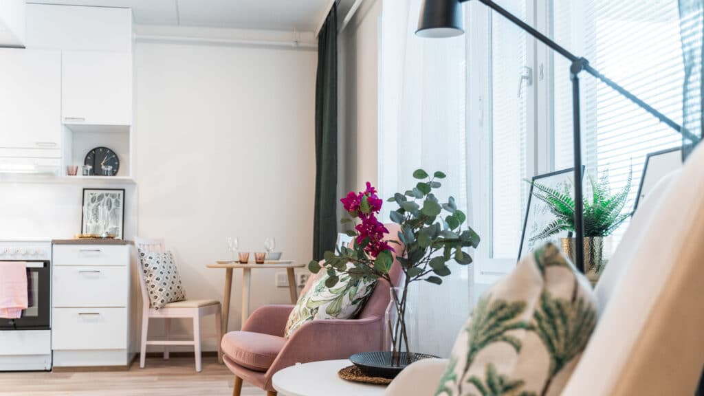 Yksiön Tilava Asuinhuone Palvelutalo Saga Salpalinna