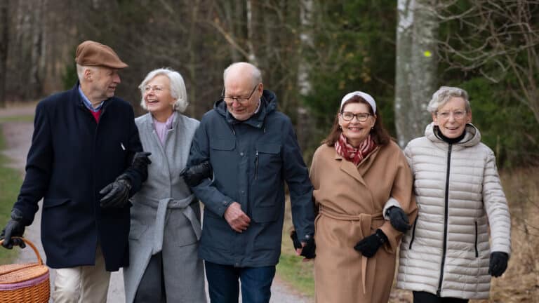 Saga-palvelutaloissa valitset elää omassa kodissasi korkeatasoisten palveluiden keskellä.